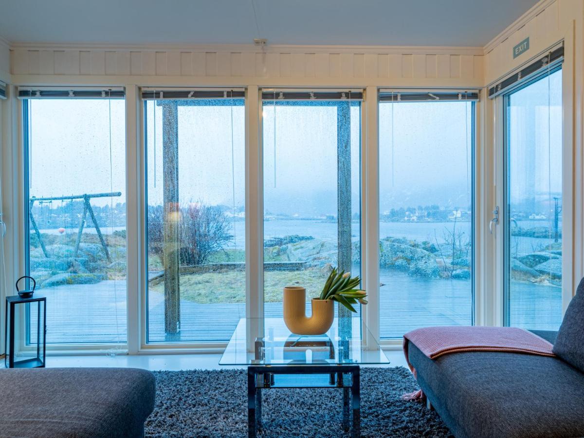 Villa Ballstad Hostel *